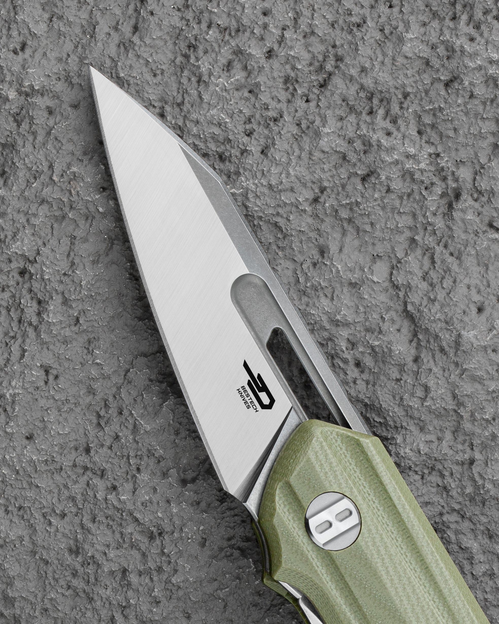 BESTECH TODDLER 14C28N钢 G10手柄 BG64B 460 绿色