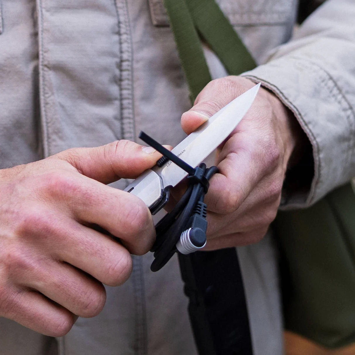 Leatherman Blazer MagnaCut钢 416不锈钢手柄 不锈钢色