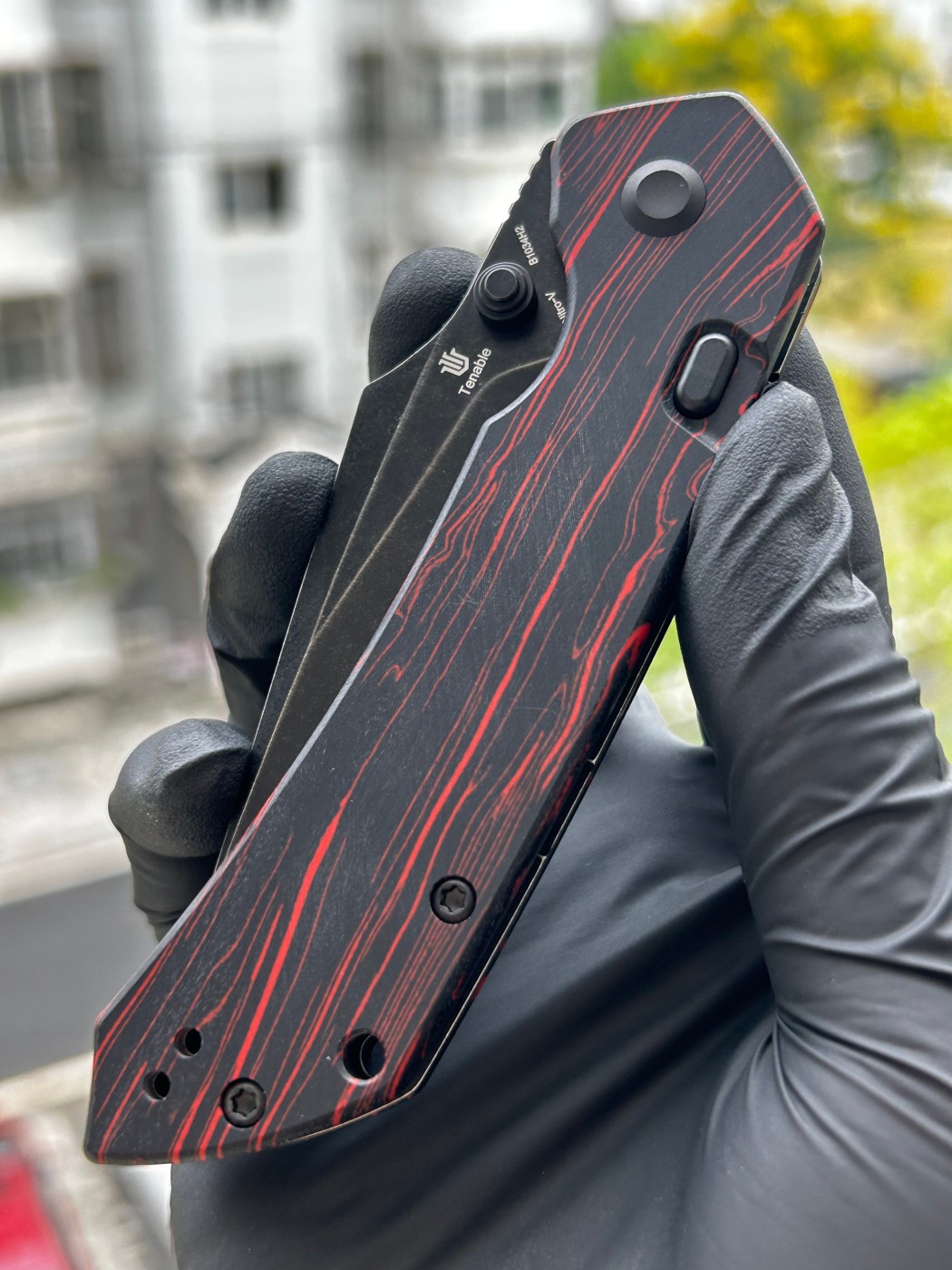 Tenable knives Fenrir Nitro-V钢 米卡塔柄 B1034H2 红黑 500