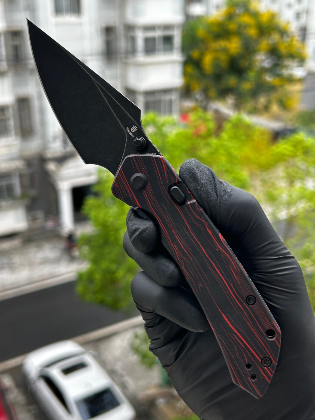 Tenable knives Fenrir Nitro-V钢 米卡塔柄 B1034H2 红黑 500