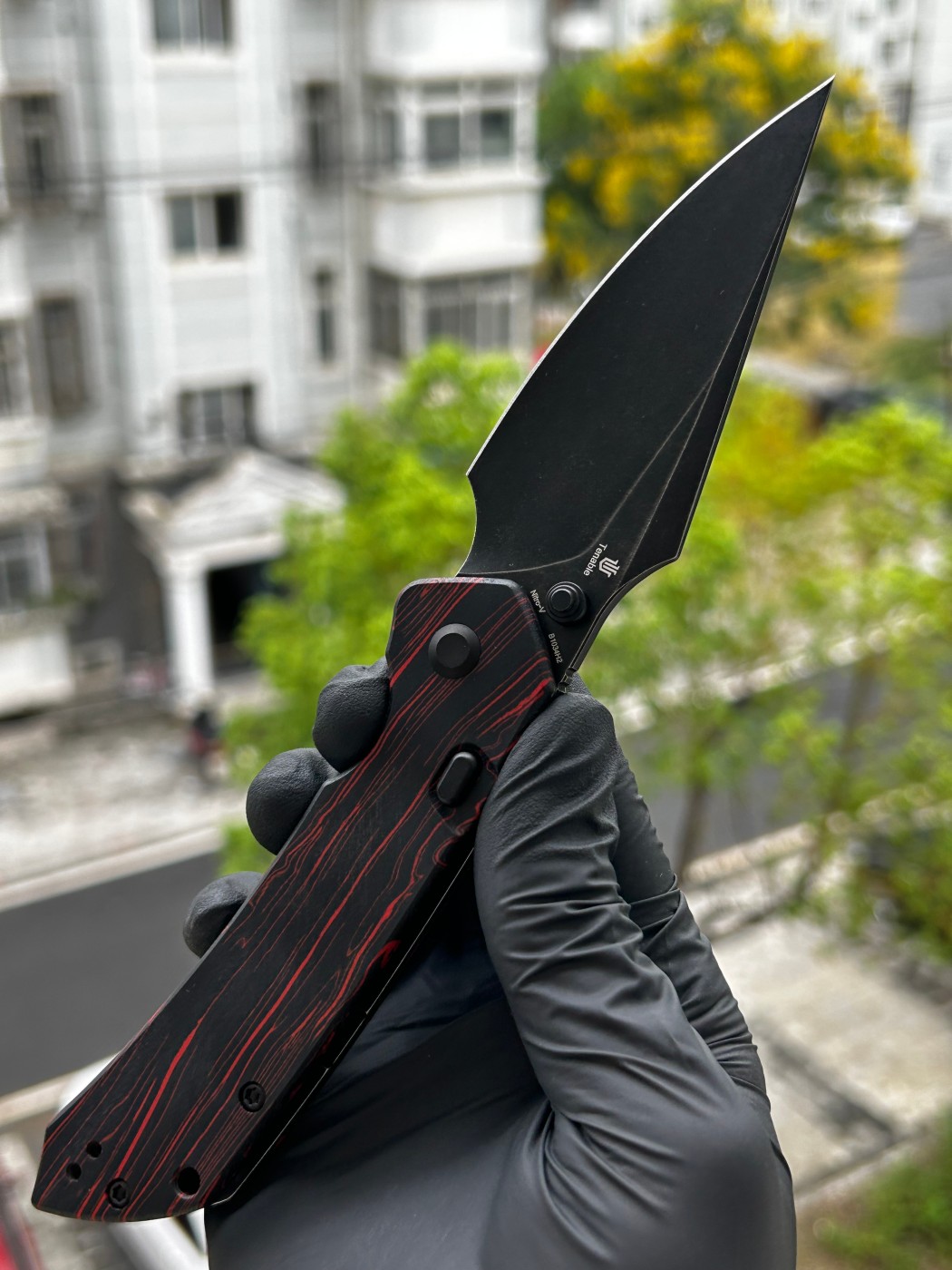 Tenable knives Fenrir Nitro-V钢 米卡塔柄 B1034H2 红黑 500